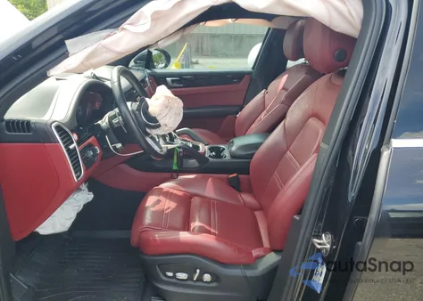 2020 Porsche Cayenne z USA, uszkodzony, nr VIN WP1AA2AY2LDA01485